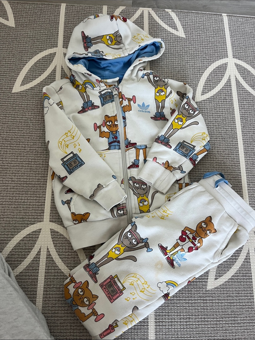 Mini Rodini x Adidas Kids White Cat Hoodie & Jogger